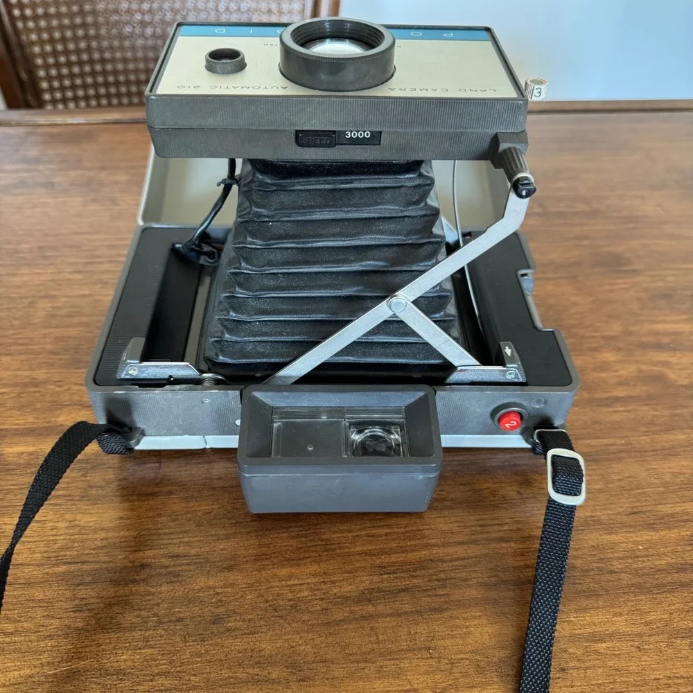 Polaroid Automatic 210 Land Camera Vintage Folding Bellows Instant Film Camera